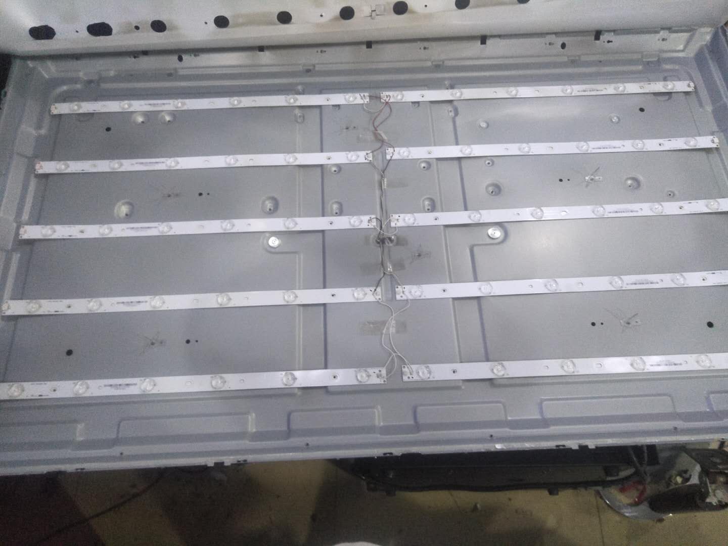 创维49E6000通病 一亮灭 加电不亮